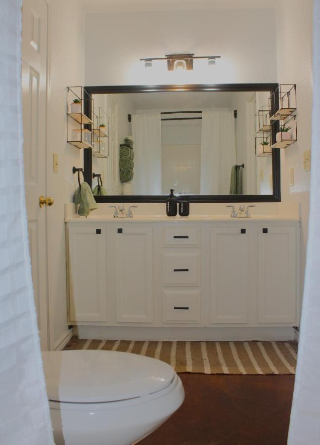 Setting The Right Vibes. Apartment Killeen Bagian luar foto