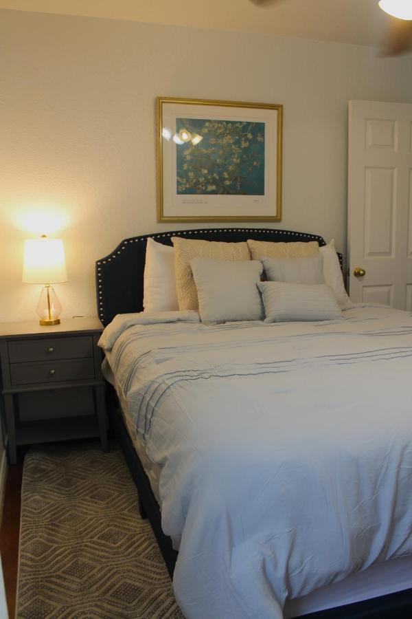 Setting The Right Vibes. Apartment Killeen Bagian luar foto